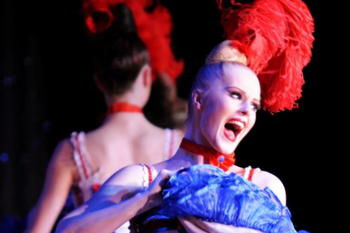 Moulin Rouge Night Show with Dinner and  Transfers