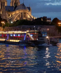 Reserved Access to Eiffel Tower with Dinner, Seine Cruise, Moulin Rouge Show with Champagne