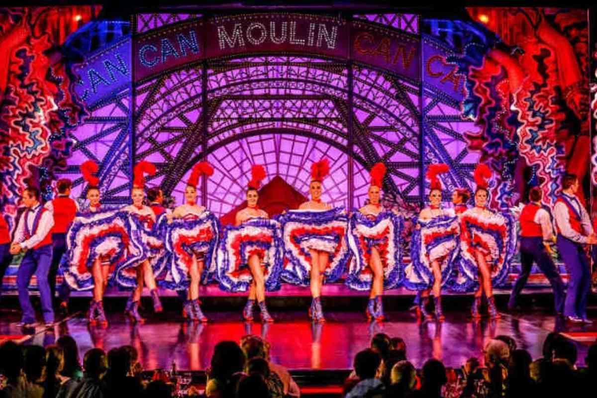 Paris City Tour with Mouline Rouge Show (11pm) with Champagne