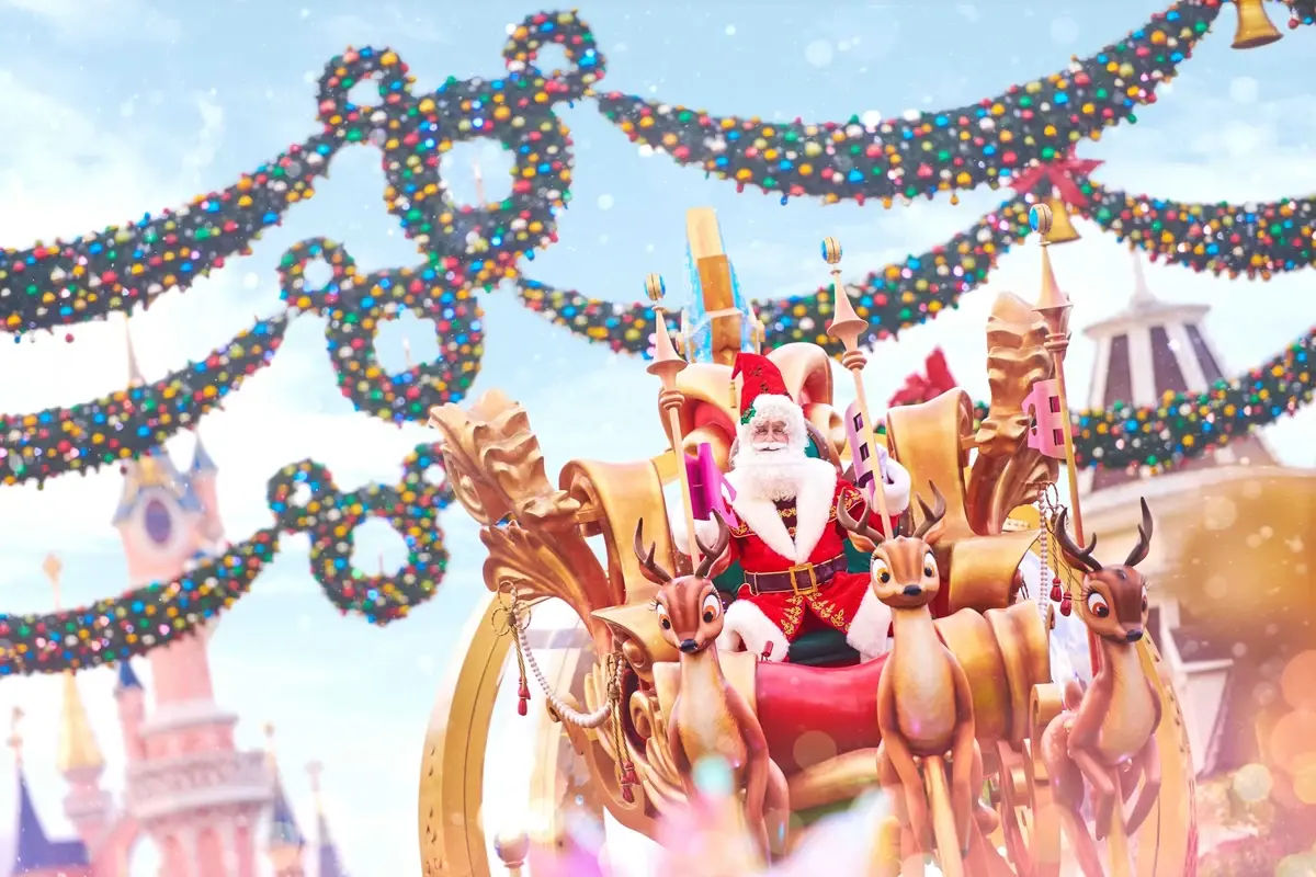Roundtrip Transfers from Paris City Centre to Disneyland Paris