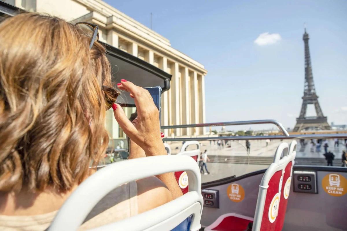 Combo : 1 Day Hop-on, Hop-off Bus, with Entrance to Mona Lisa Painting