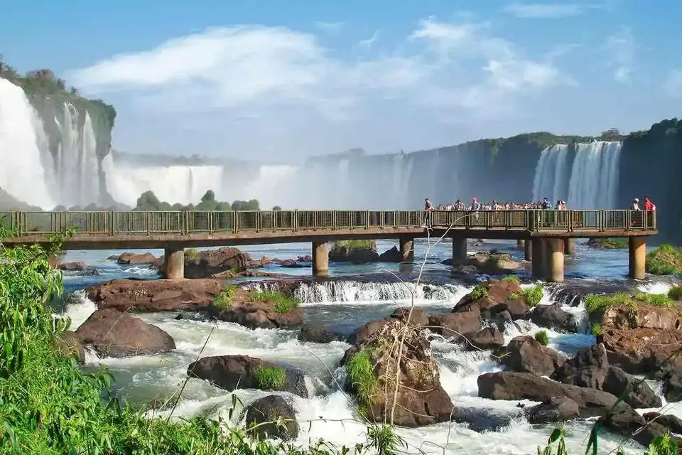 Half Day Trip to Iguazu Falls (Brazil Side)