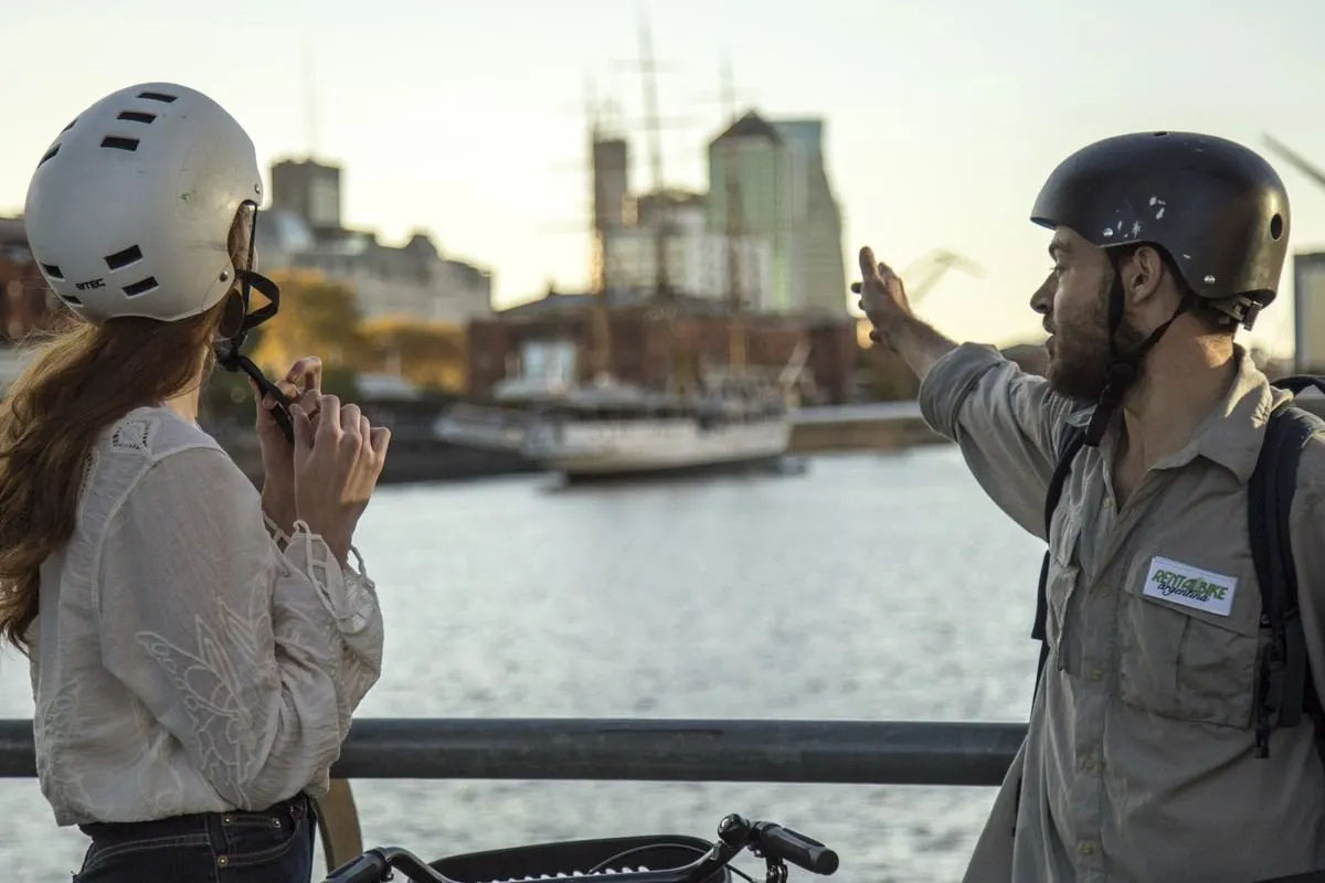City Tour in Palermo and Recoleta by Bike