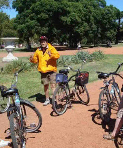 Bike City Tour in Palermo and Recoleta