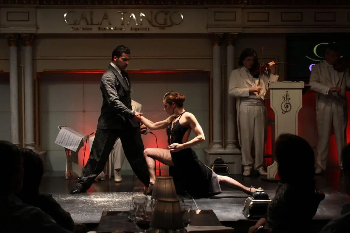 Gourmet Dinner and Tango Show at Gala Tango with Tango Lesson
