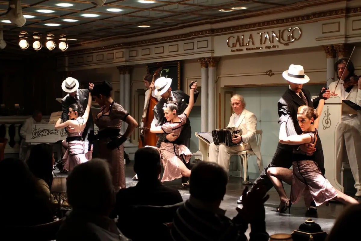 Gala Tango Show with Dinner