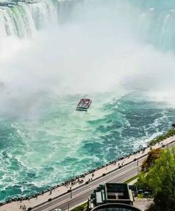 Niagara Falls Day Tour with Boat Ride from Toronto