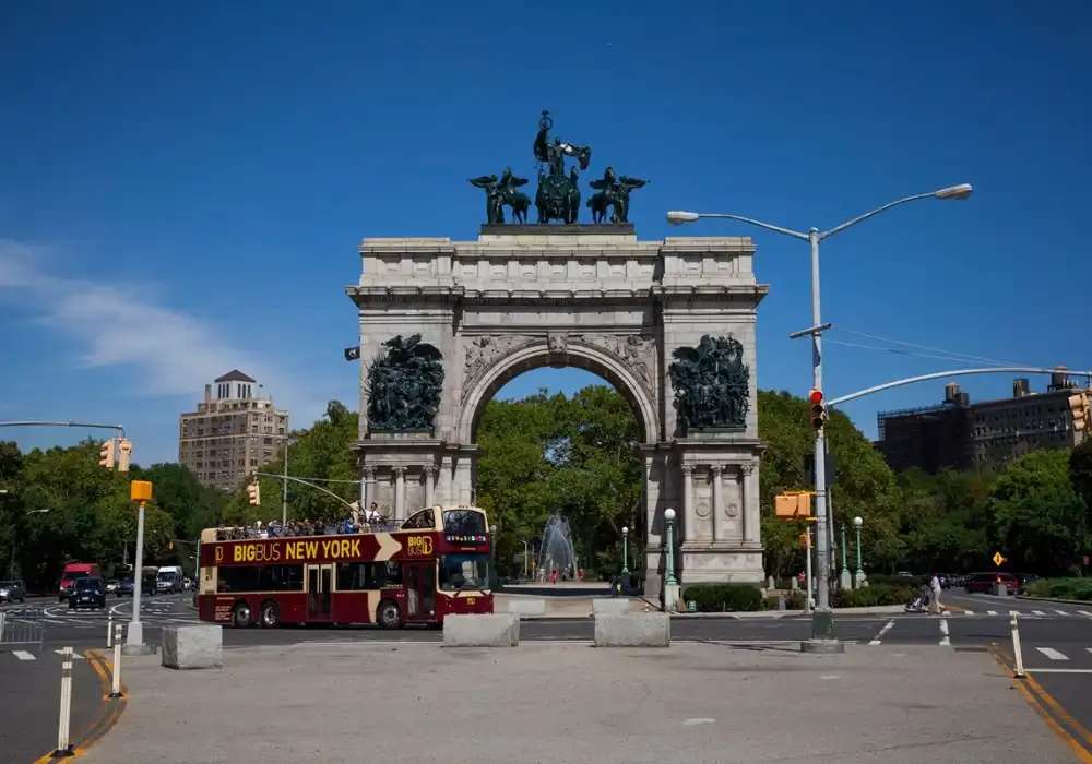 Big Bus New York City Hop-On, Hop-Off Tour