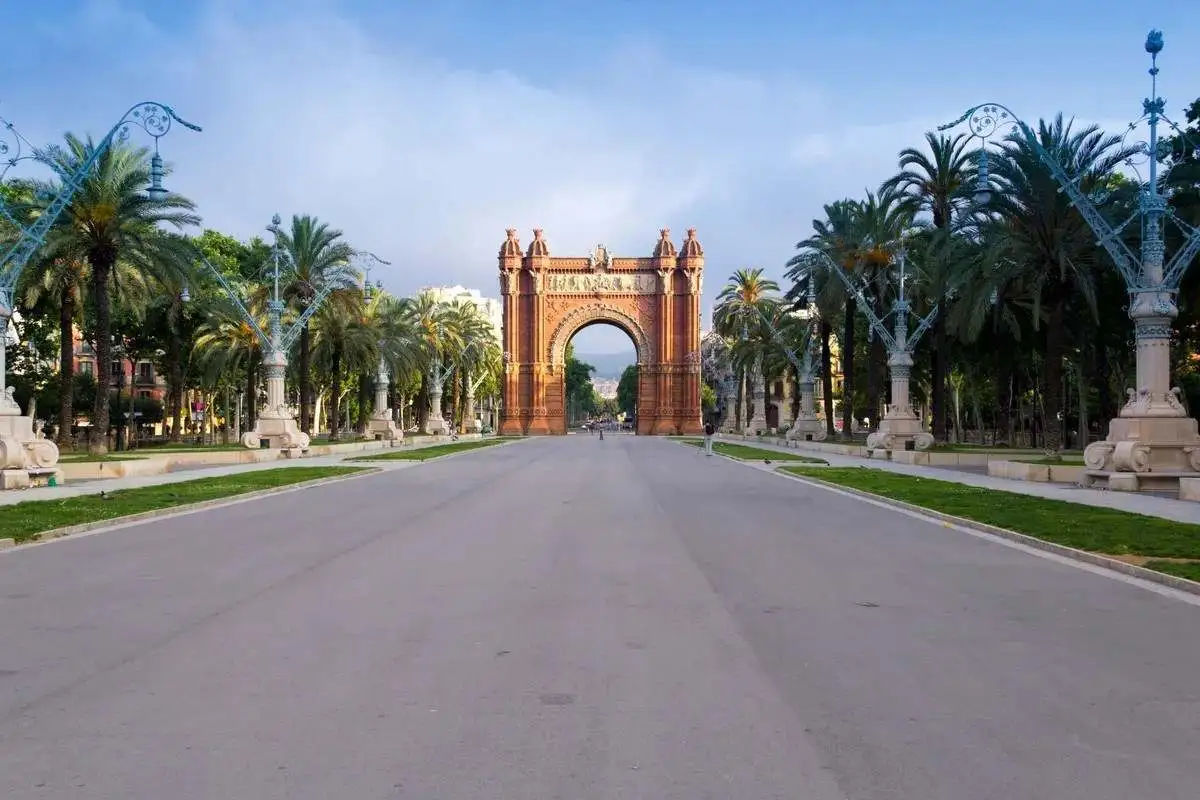 Barcelona Golden Sunset and Chill-Out