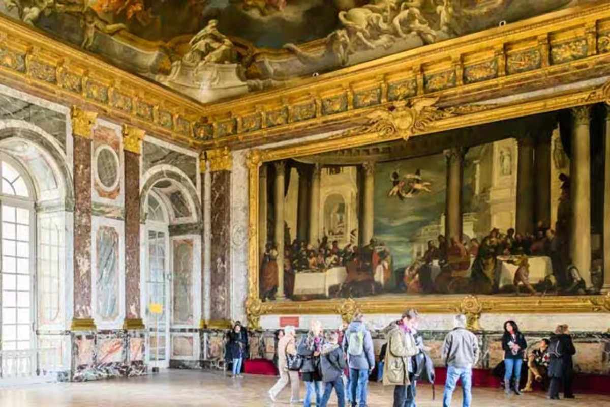 Full Day Trip to the Palace of Versailles and Access to Estate with Transfers