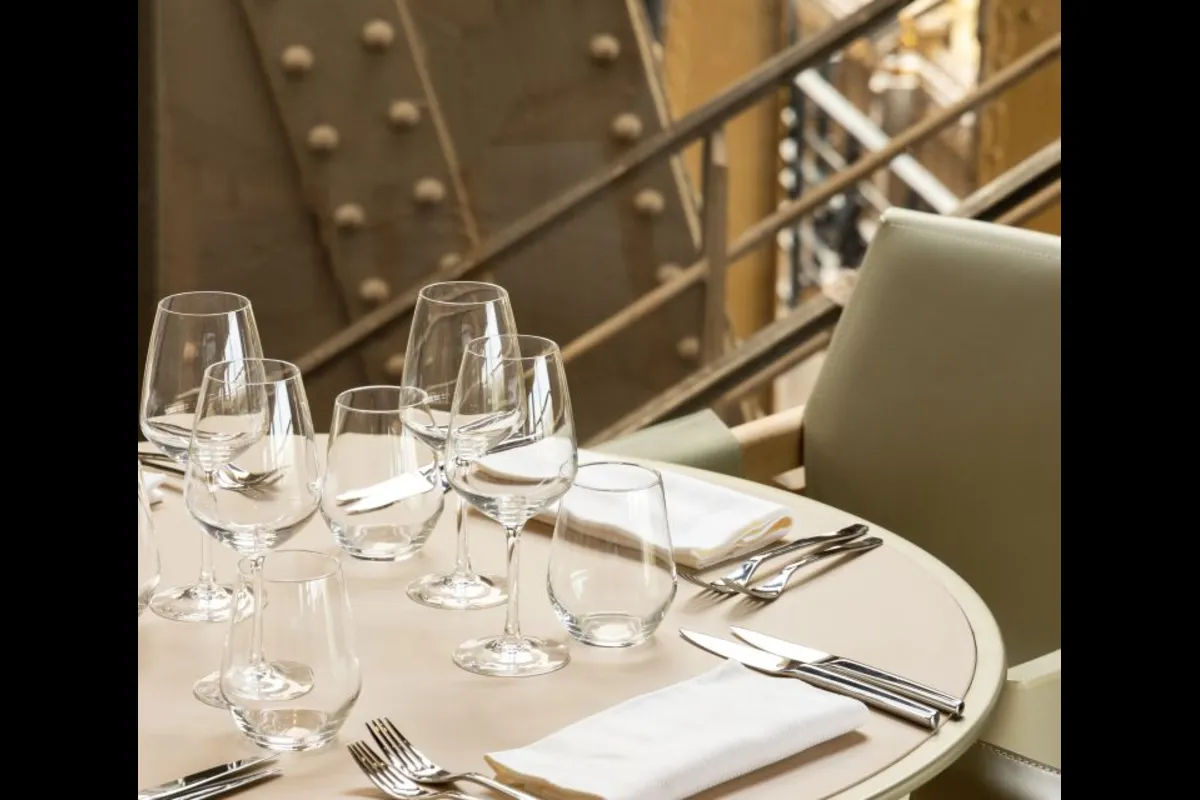Dinner at the Eiffel tower restaurant - Madame Brasserie