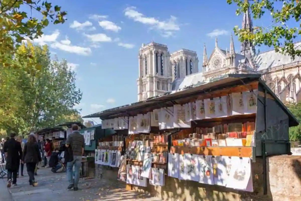 Moulin Rouge Show with Dinner & Paris Night Tour