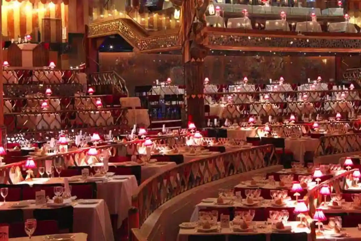 Moulin Rouge Show With Dinner with Paris Night Tour