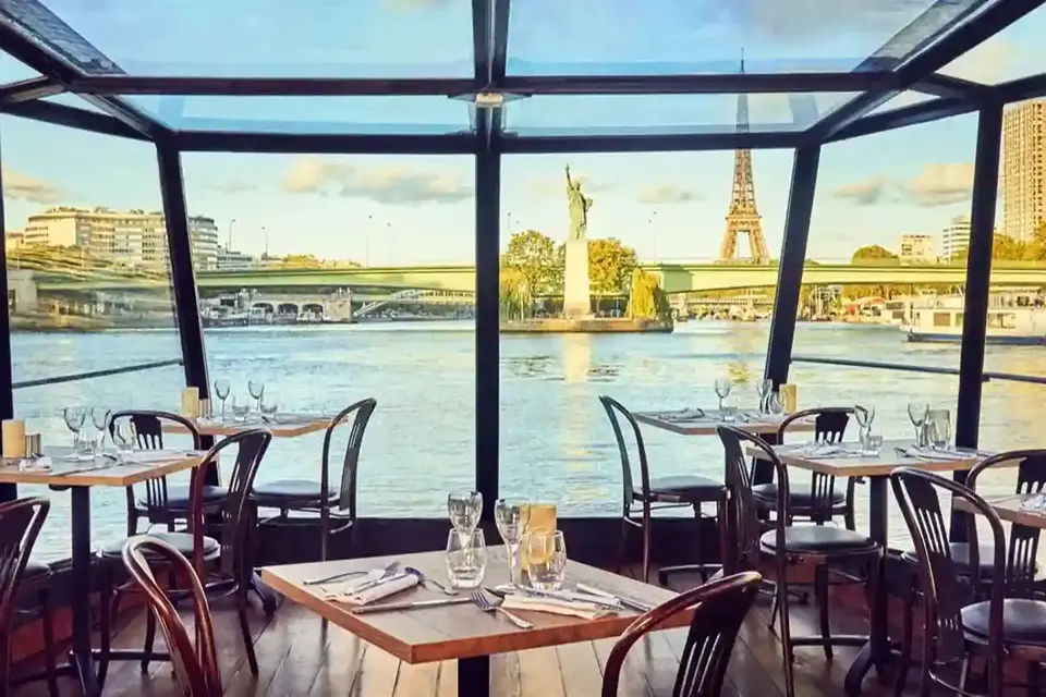 Romantic Lunch Cruise with Drinks
