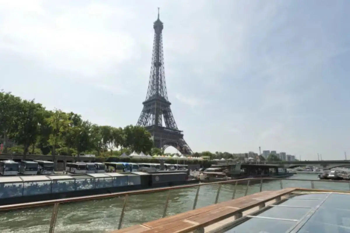 Audio Guided Seine River Cruise