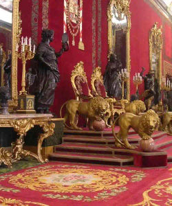 Skip the Line Royal Palace and Prado Museum - With Transfers