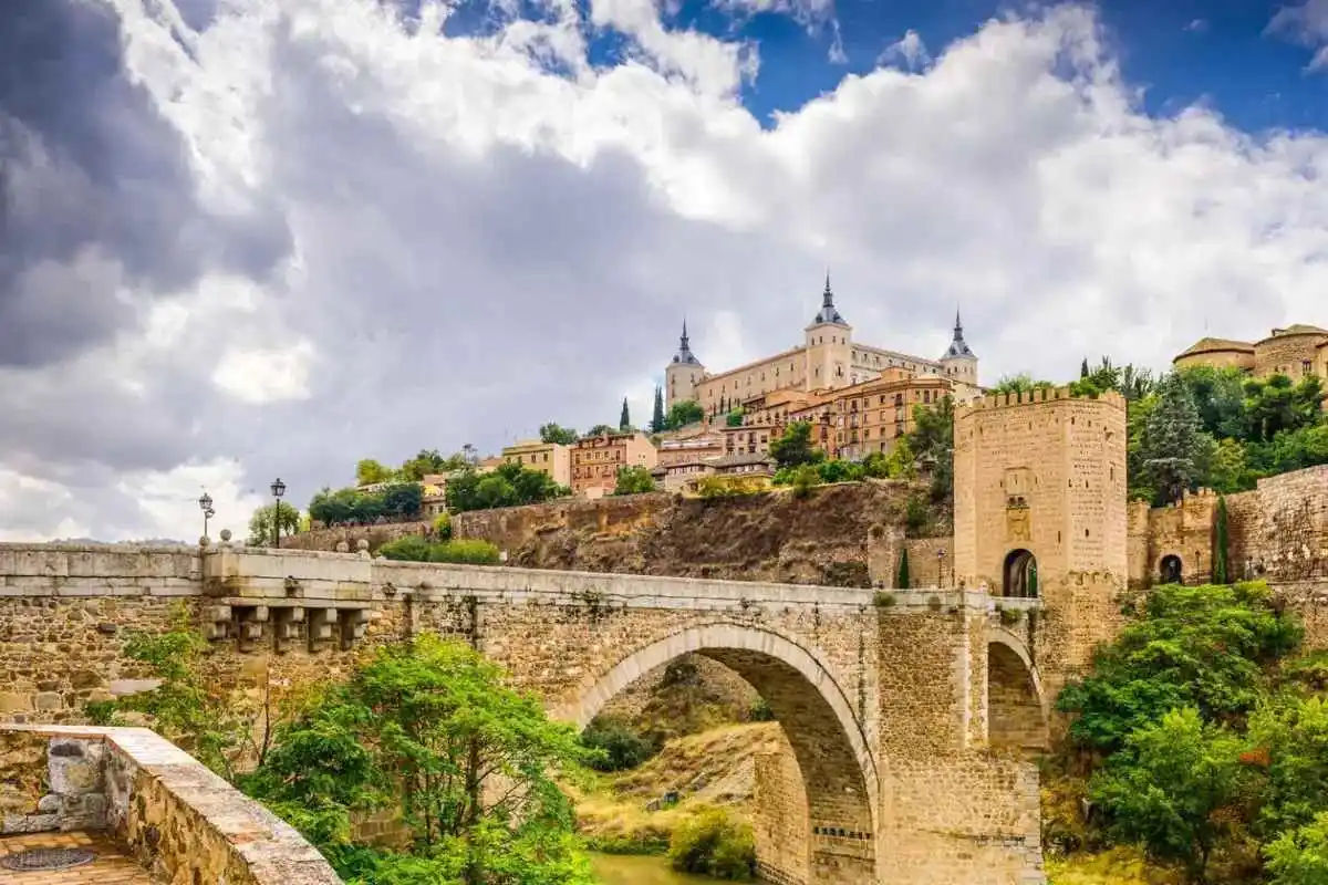 Full Day Tour to Toledo with Tapas and Wine