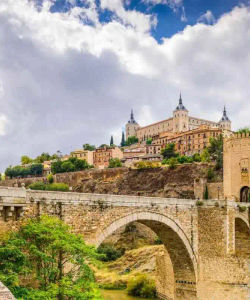 Full Day Tour to Toledo with Tapas and Wine