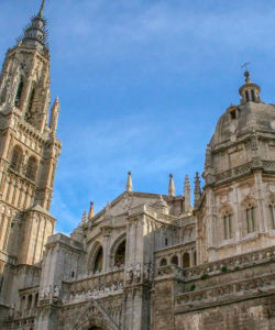 Full Day Tour to Toledo with Tapas and Wine