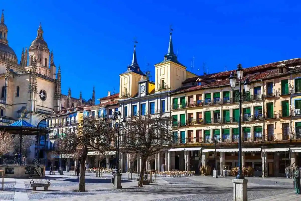 The Best of Segovia with Entrance to the Cathedral and the Alcazar New!