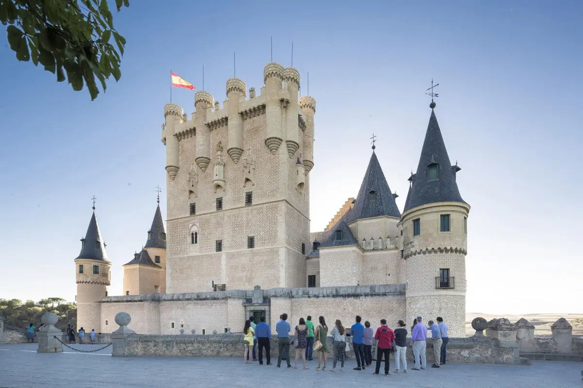 Avila with Walls & Segovia Full day Tour