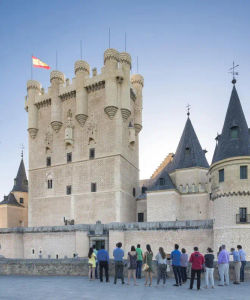 Avila with Walls & Segovia Full Day Tour