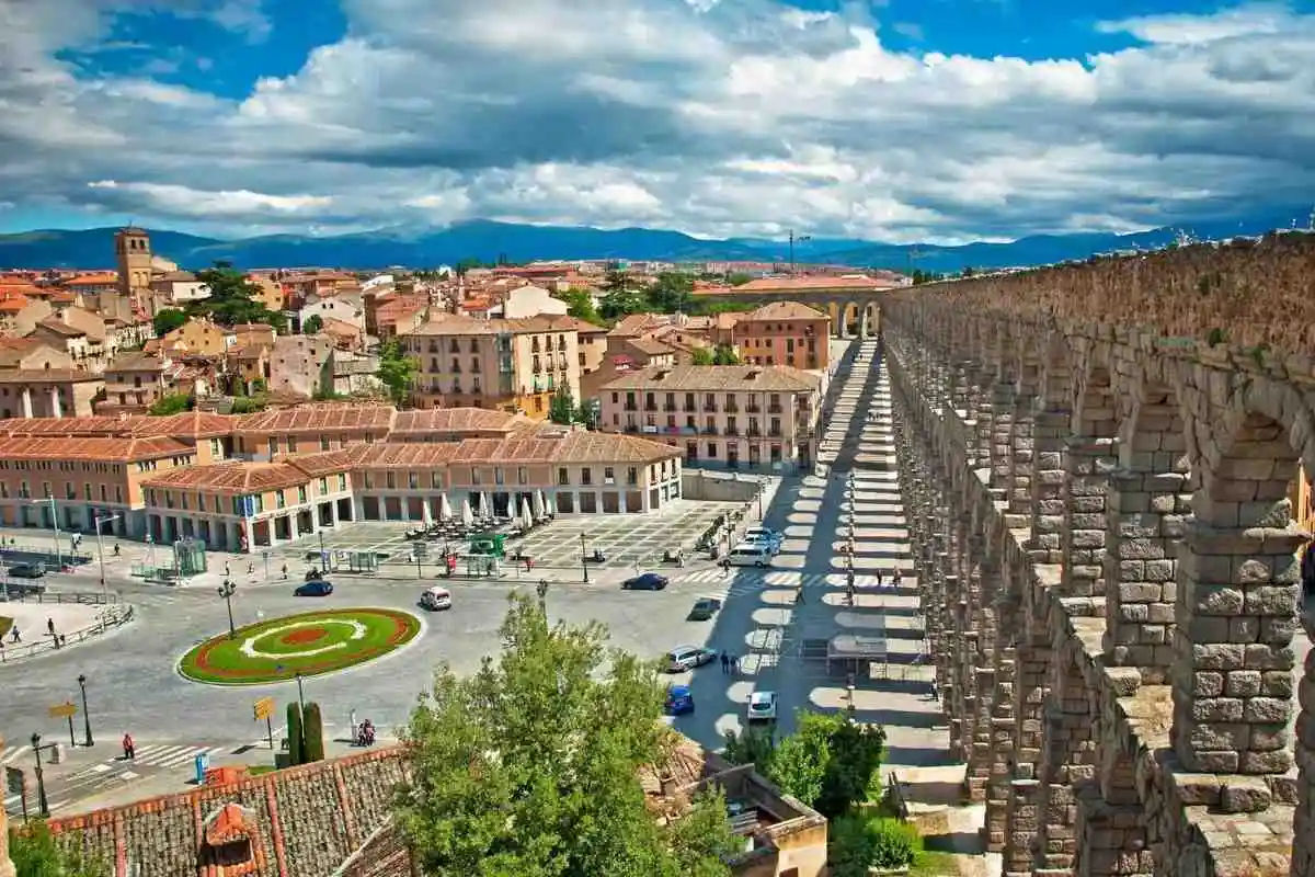 Avila with Walls & Segovia Full day Tour
