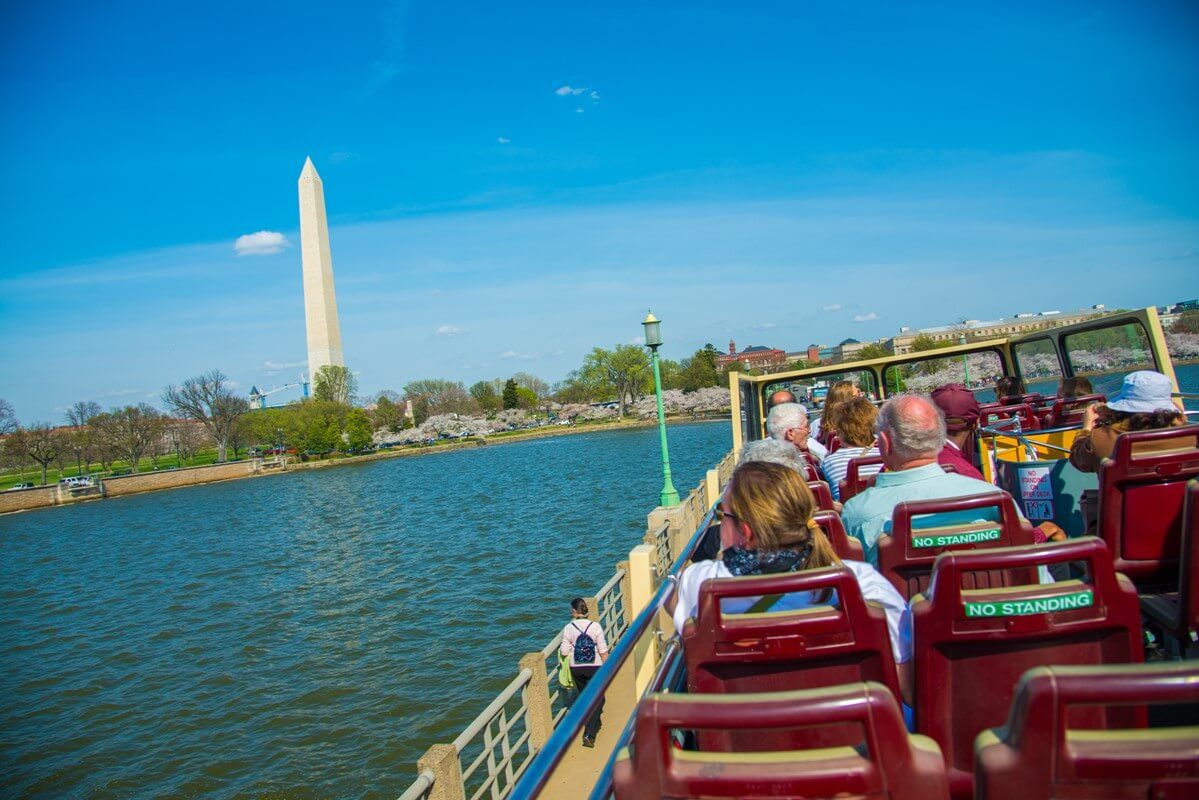 Big Bus: Washington DC Hop-On, Hop-Off Tour
