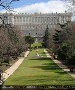 Madrid Highlights with Skip the Line Guided Tour of Royal Palace