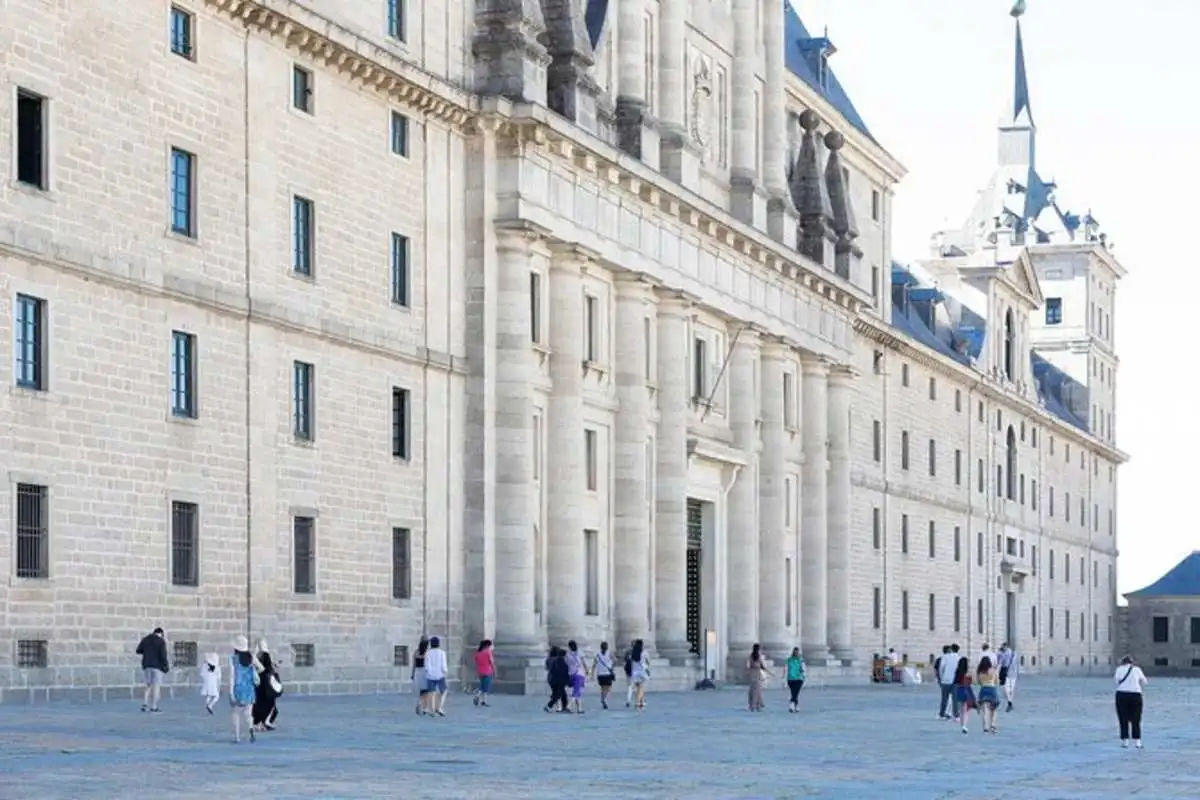 Royal Monastery of El Escorial & the Valley of the Fallen + Toledo Afternoon Tour