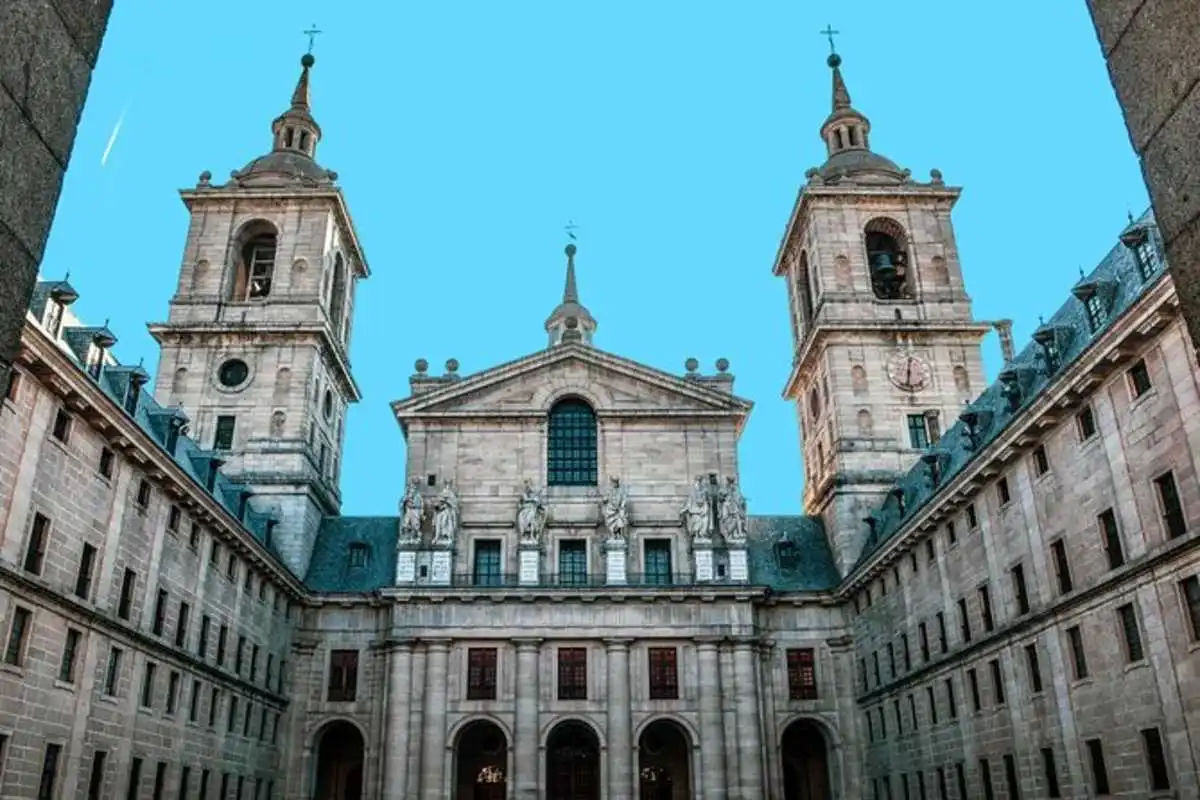 Royal Monastery of El Escorial & the Valley of the Fallen + Toledo Afternoon Tour