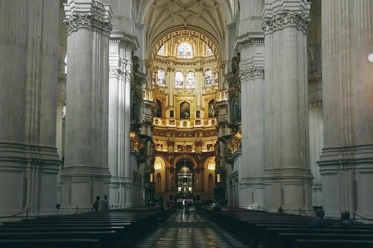 Guided Tour to Cathedral, Royal Chapel with Albaicin and Sacromonte 