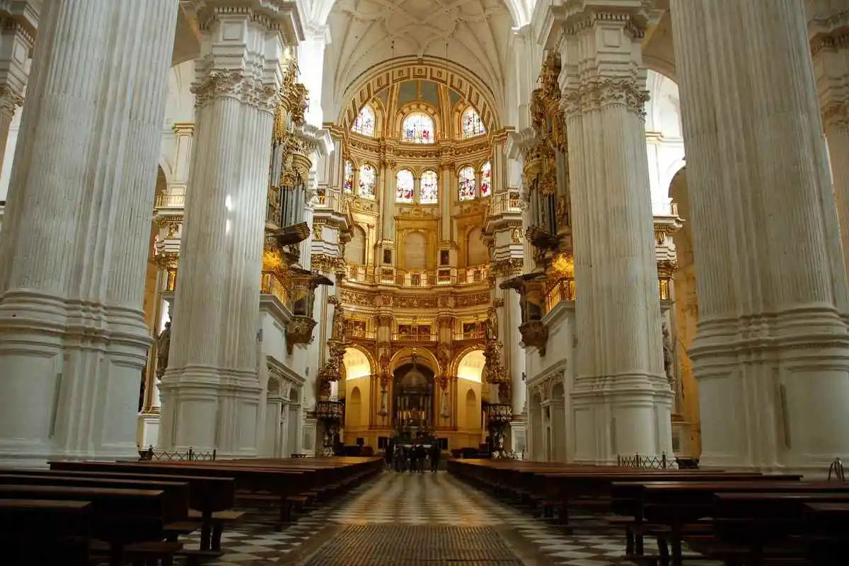Cathedral, Royal Chapel and Albaicin Tour