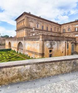 Guided Tour to Pitti Palace and Palatina Gallery