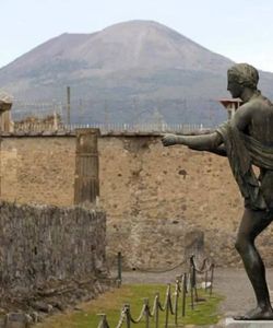 Day Trip to Vesuvio and Pompeii Ruins from Sorrento