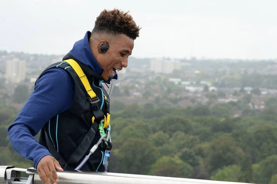 The Dare Skywalk Tour