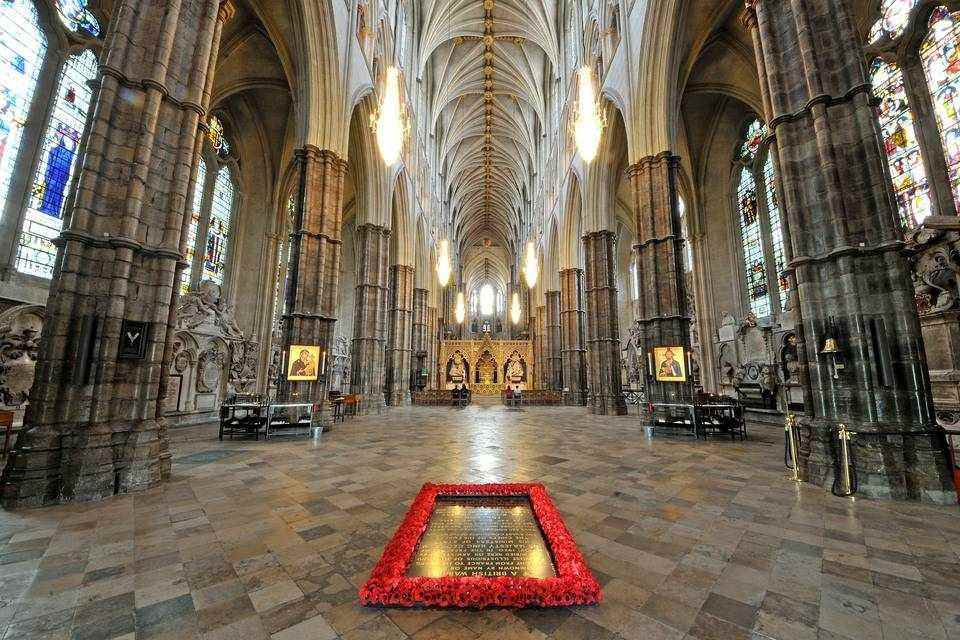 HOHO London Bus Tour and Westminster Abbey