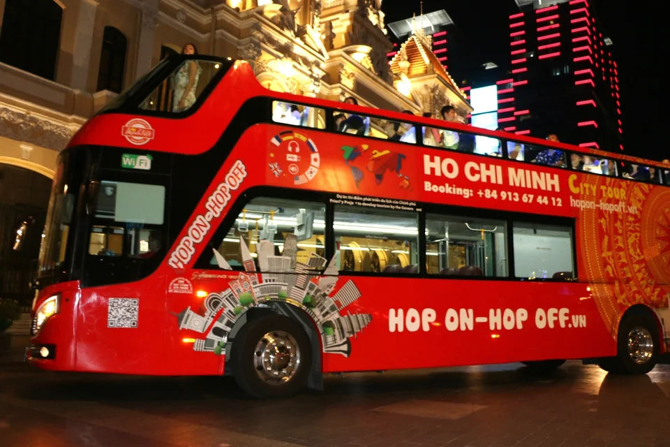 Anh Viet: Ho Chi Minh Mid-Night Panoramic Tour