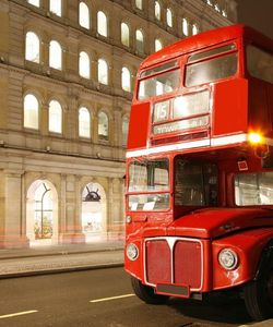 Premium Tours: London Vintage Open-Top Bus Tour with River Cruise