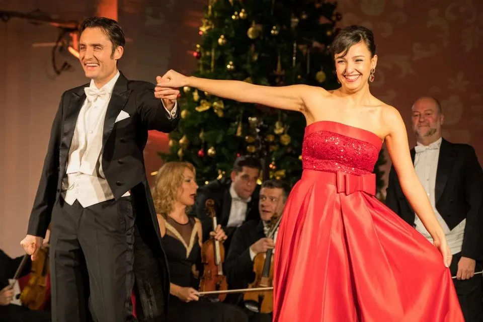Visit to the Christmas Market and Concert Ticket