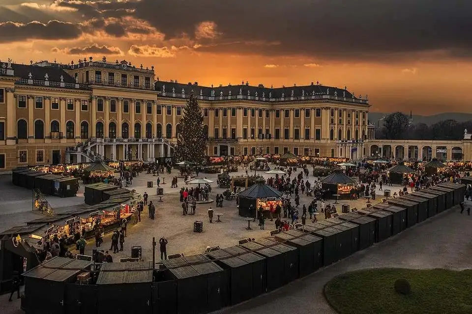 Christmas Market with Concert Ticket and Palace Tour