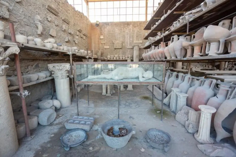 Self Guided Full Day Tour to Sorrento & Pompeii