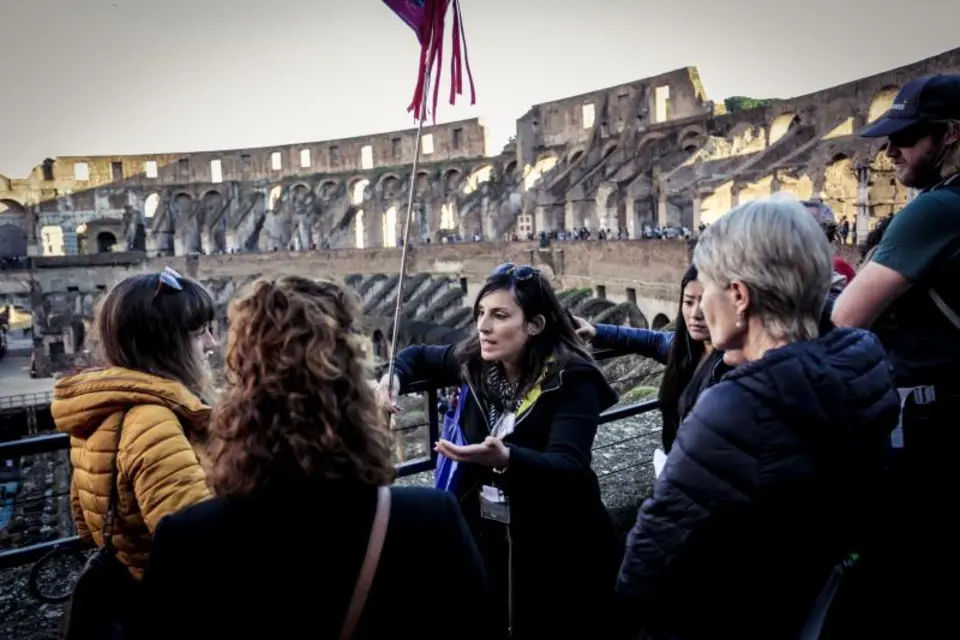 Roman Forum, Palatine Hill and Skip the Line Colosseum with Hotel Pick-up