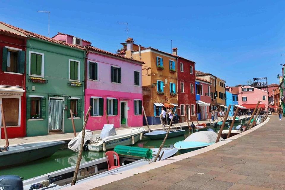 Half Day tour to Murano and Burano