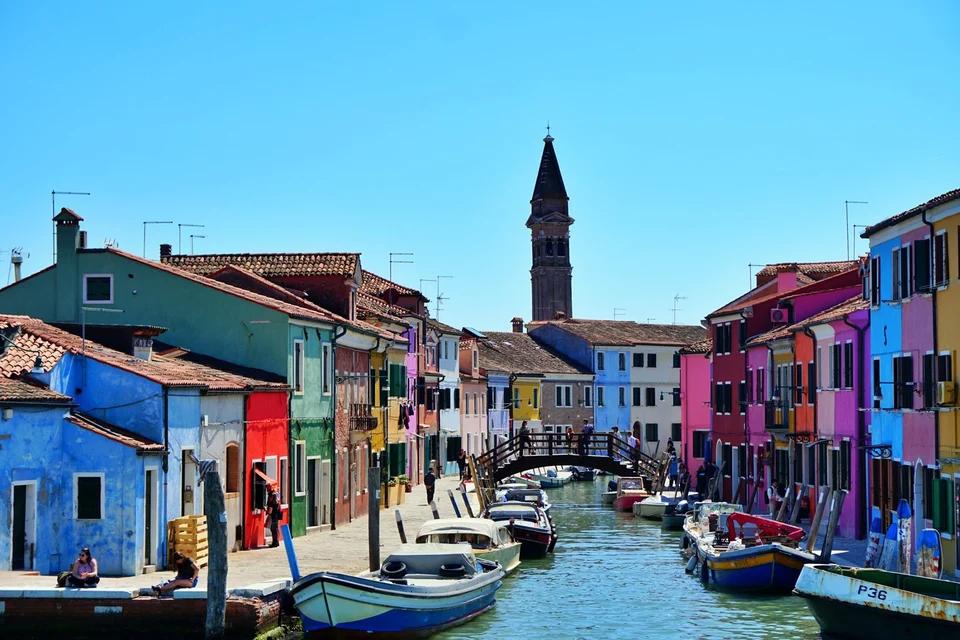 Half Day tour to Murano and Burano