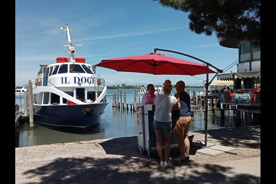 2-Islands Murano & Burano with Venice in One Day
