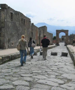 Day Tour to Pompeii and Its Ruins with Optional Hotel Pick Up