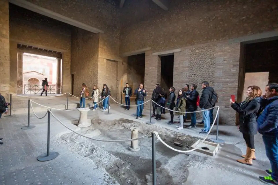 UNESCO Jewels: Pompeii and Its Ruins Day Trip from Rome with pick up