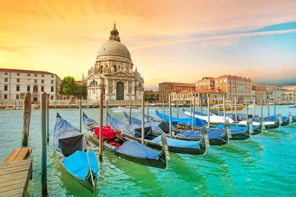 Grand Canal by Gondola with commentary