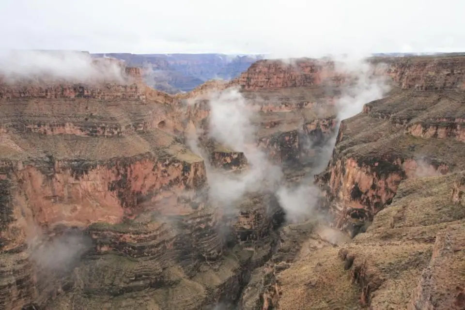Grand Canyon West Rim Bus Tours with Helicopter Landing